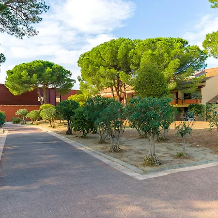Lagrange Du Golf 2* Saint-Cyprien (Pyrenees-Orientales)