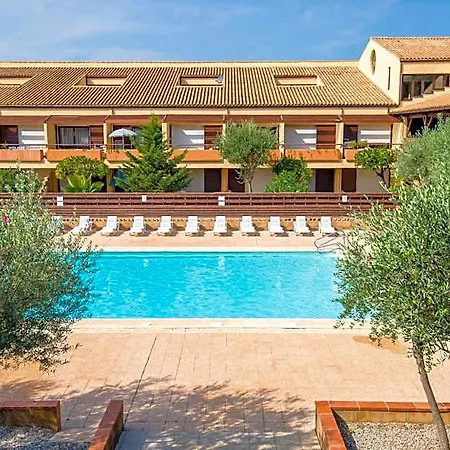 Lagrange Du Golf Aparthotel Saint-Cyprien (Pyrenees-Orientales)